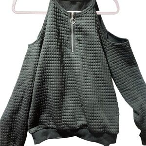 SHEIN Off-the-Shoulder Black Quilted Sweater